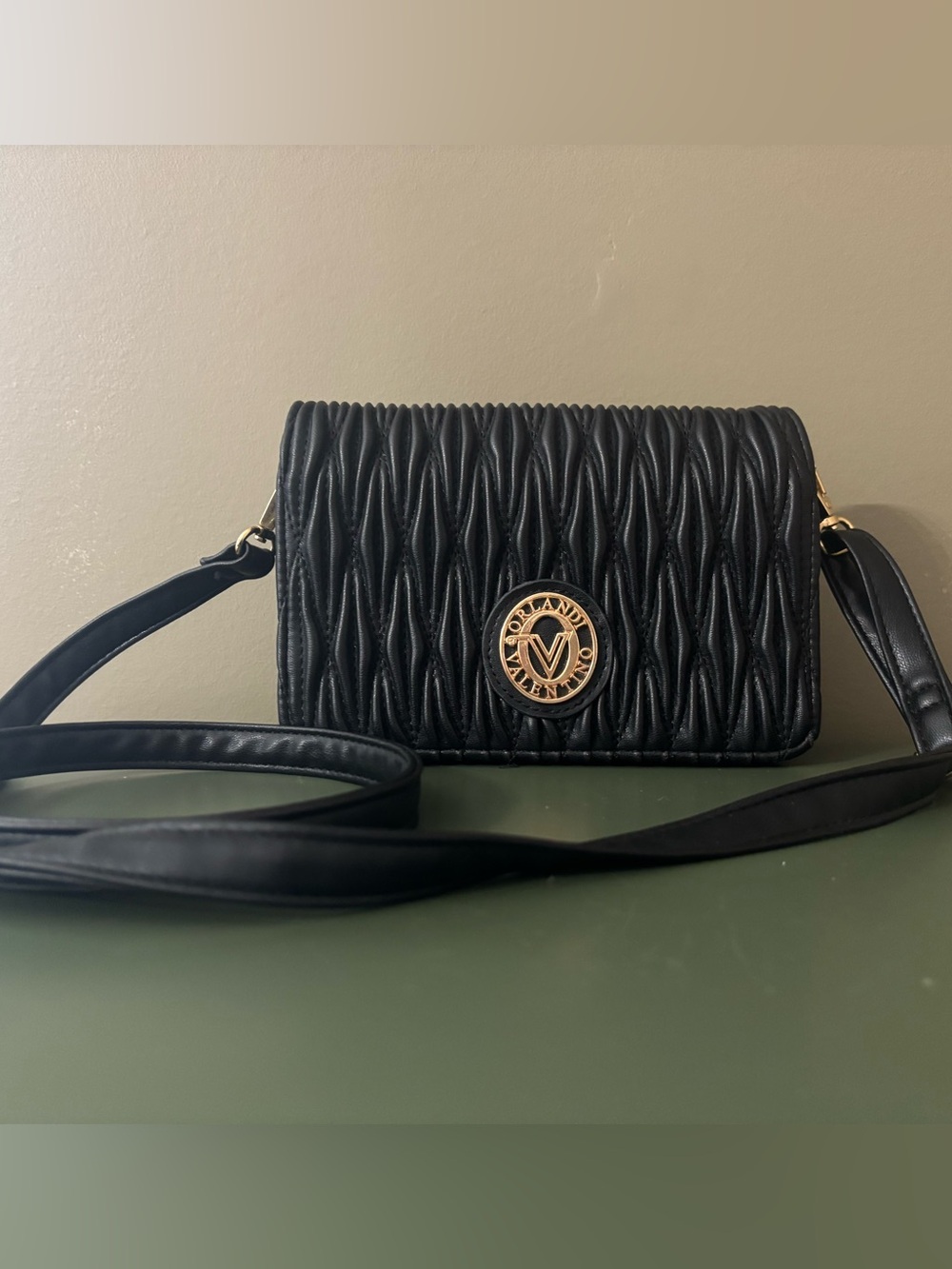 Valentino Orlandi Black Quilted Crossbody Bag Designed Italy Gold Tone Hardware